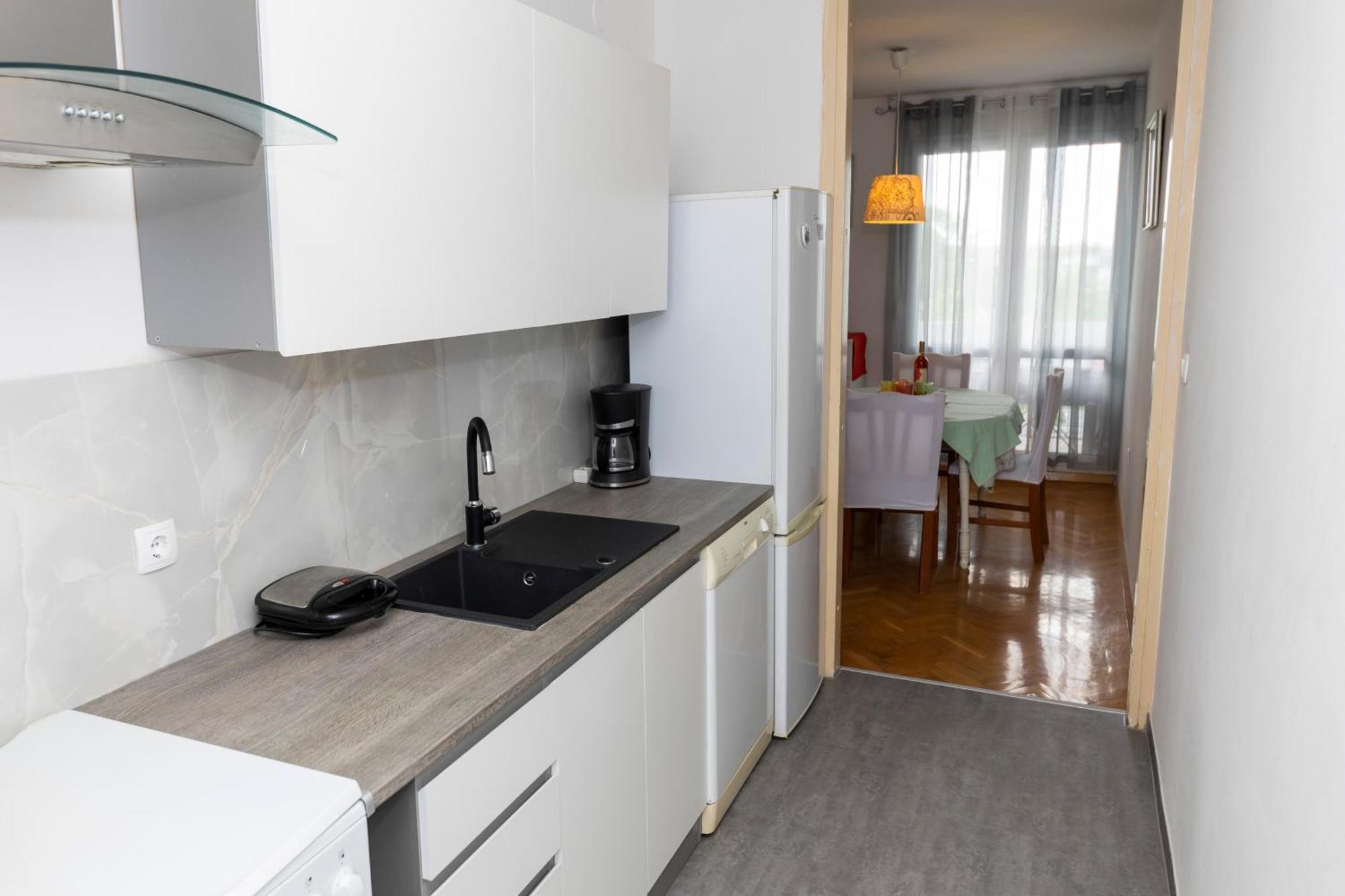 Ryanair'S Urban Flat In Zadar-Kolovare Beach Exterior photo