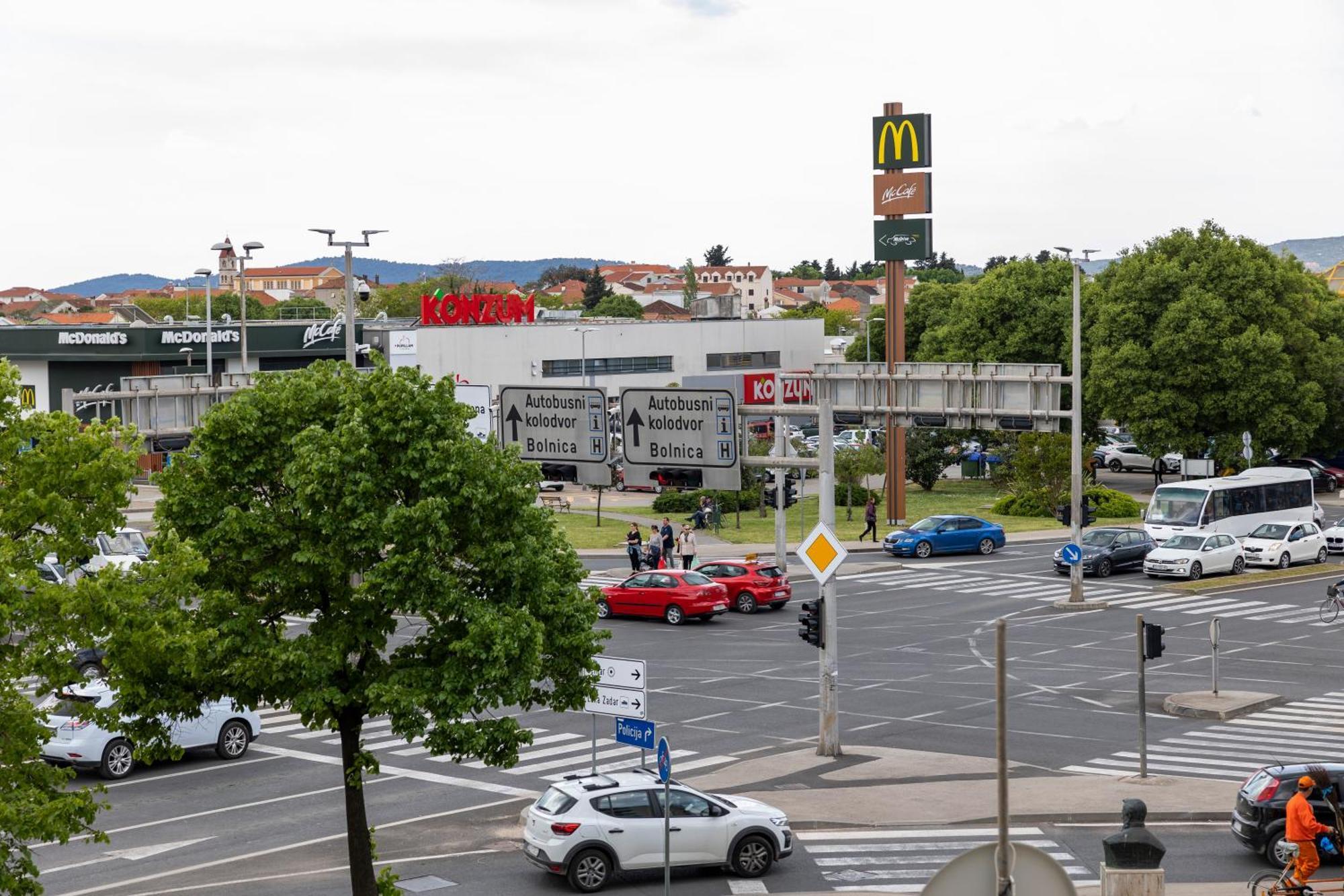 Ryanair'S Urban Flat In Zadar-Kolovare Beach Exterior photo